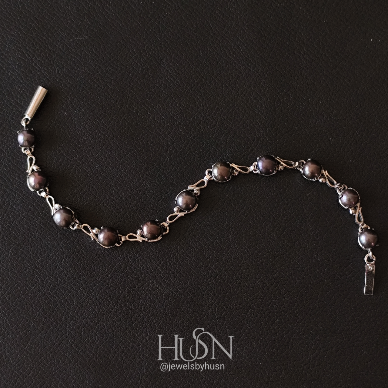 Midnight Pearl Bracelet