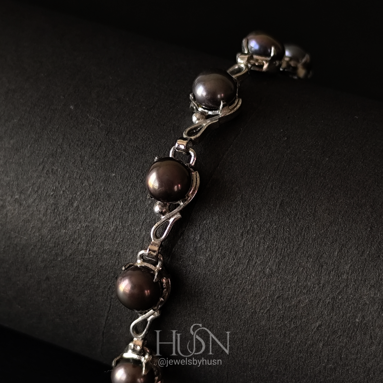 Midnight Pearl Bracelet